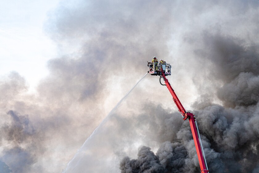 firemen 5242315 1280